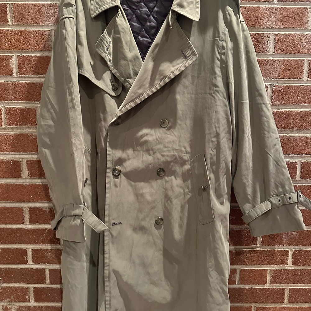 Gray Classic Trench Coat with Lapels‎ and Epaulettes